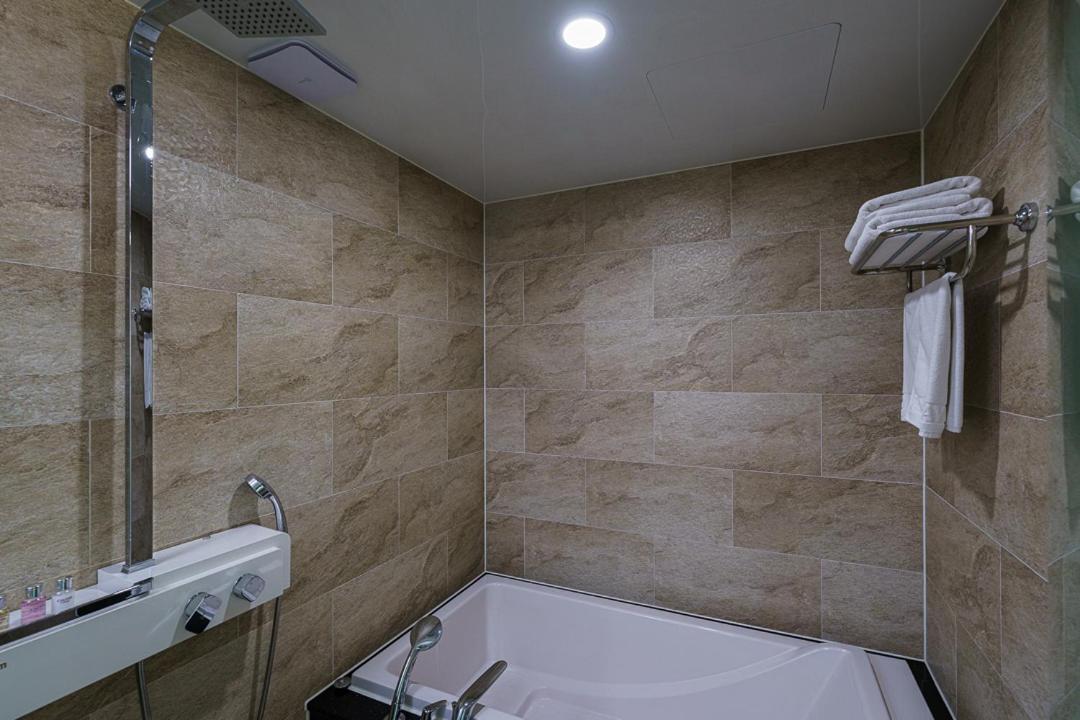 ג'ינג'ו Raonstay In Perla Hotel מראה חיצוני תמונה
