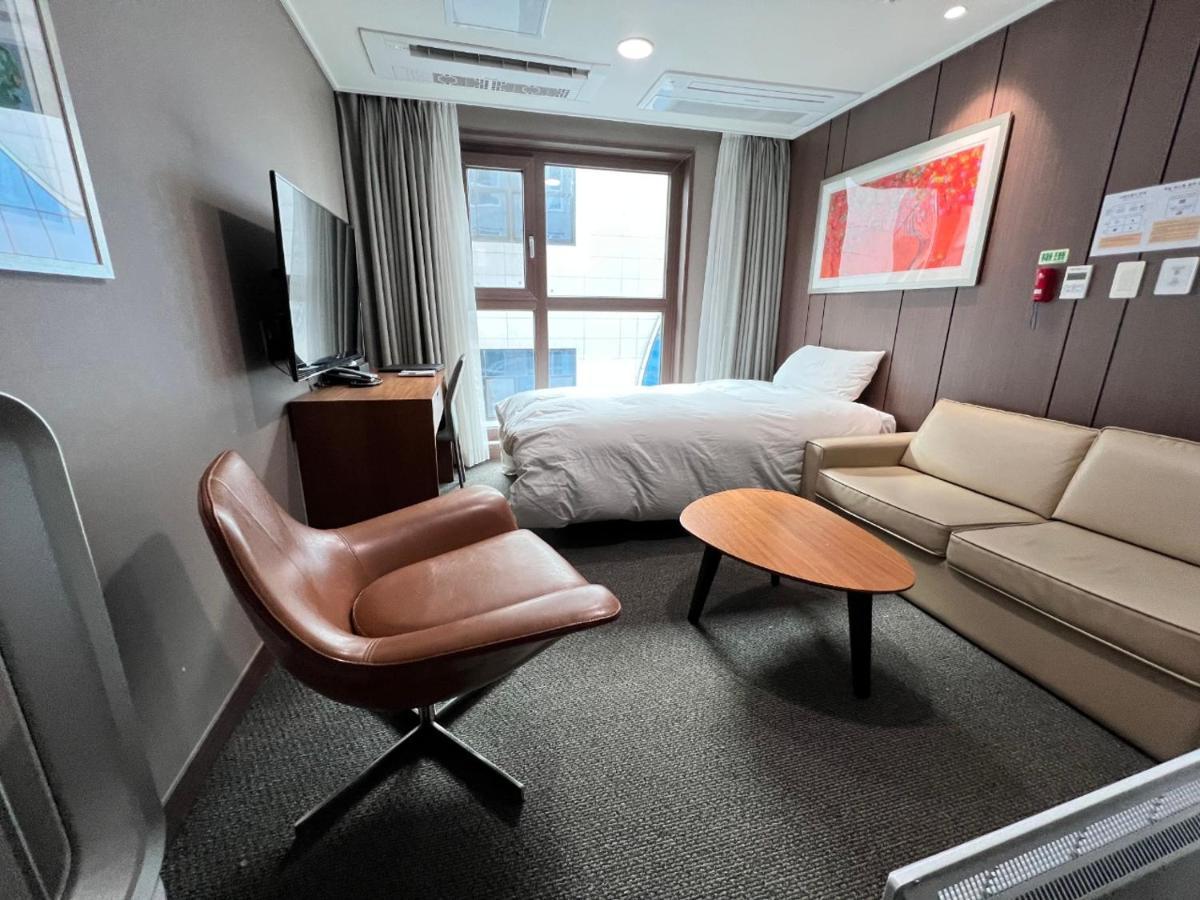 ג'ינג'ו Raonstay In Perla Hotel מראה חיצוני תמונה