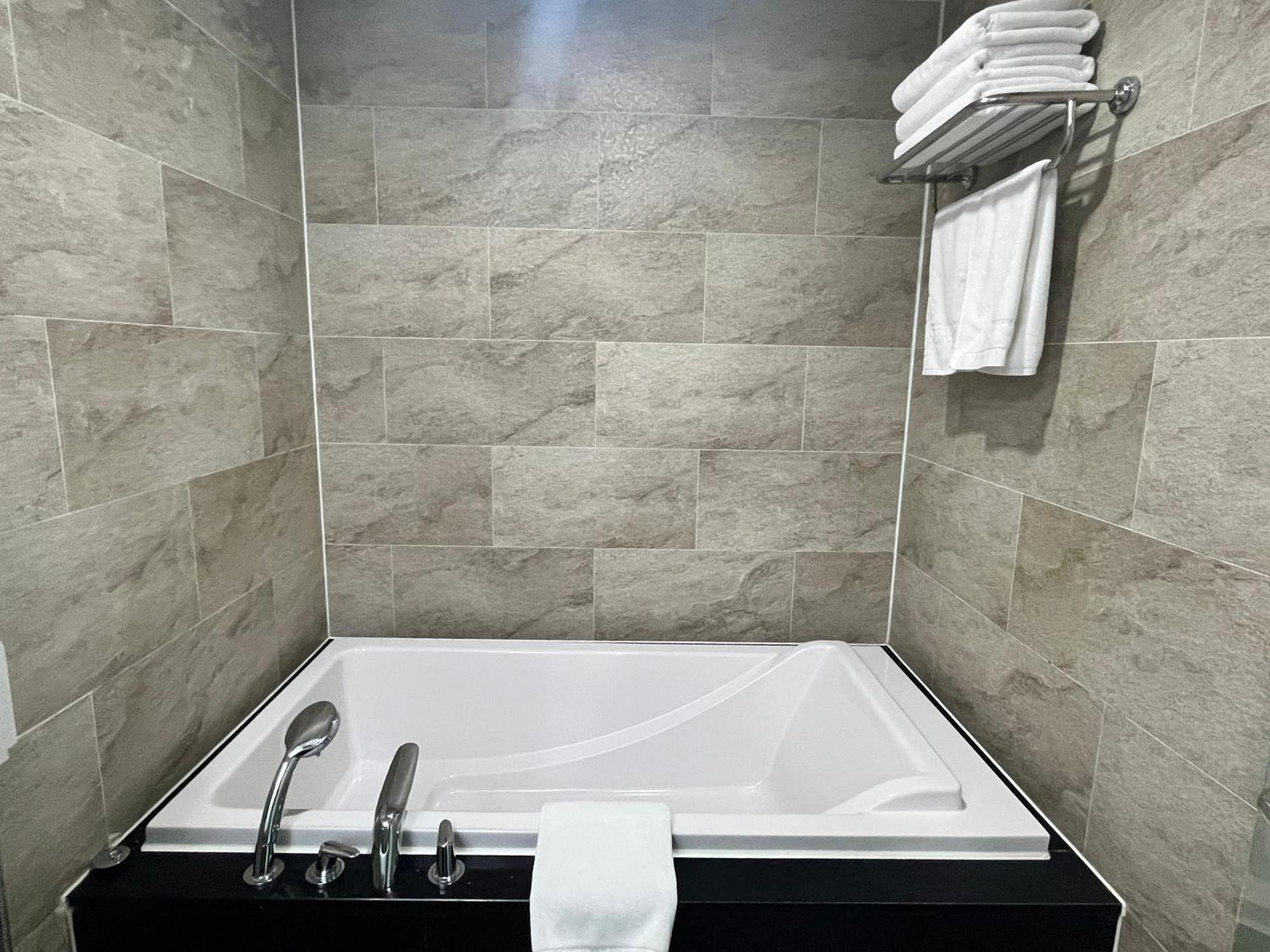 ג'ינג'ו Raonstay In Perla Hotel מראה חיצוני תמונה